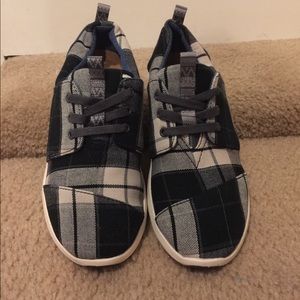 NEW TOMS WOMENS BLACK PLAID DEL REY SNEAKERS
